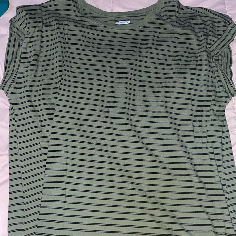 Size large old navy top